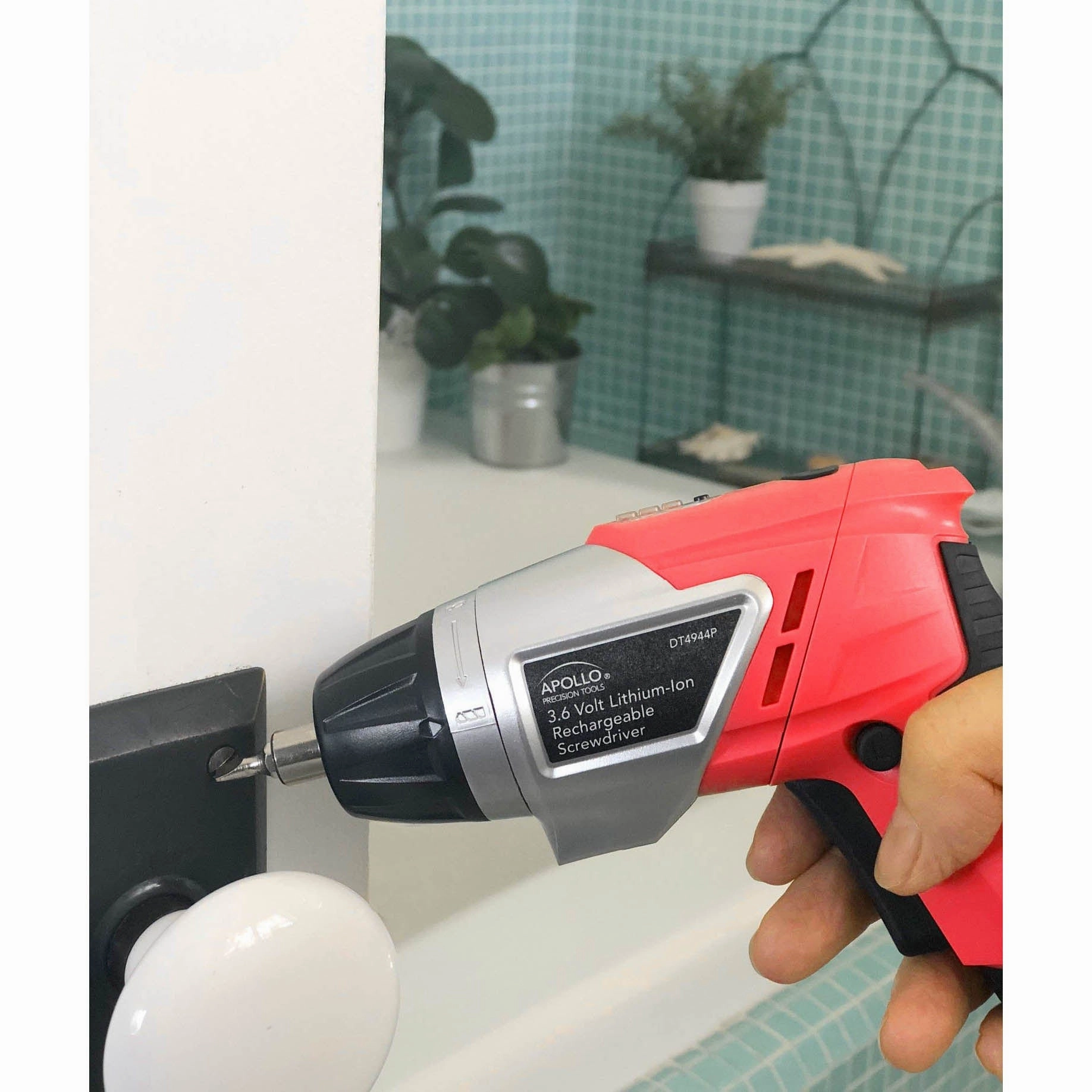 3.6V Lithium-Ion Rechargeable Screwdriver with 45 Piece Acce