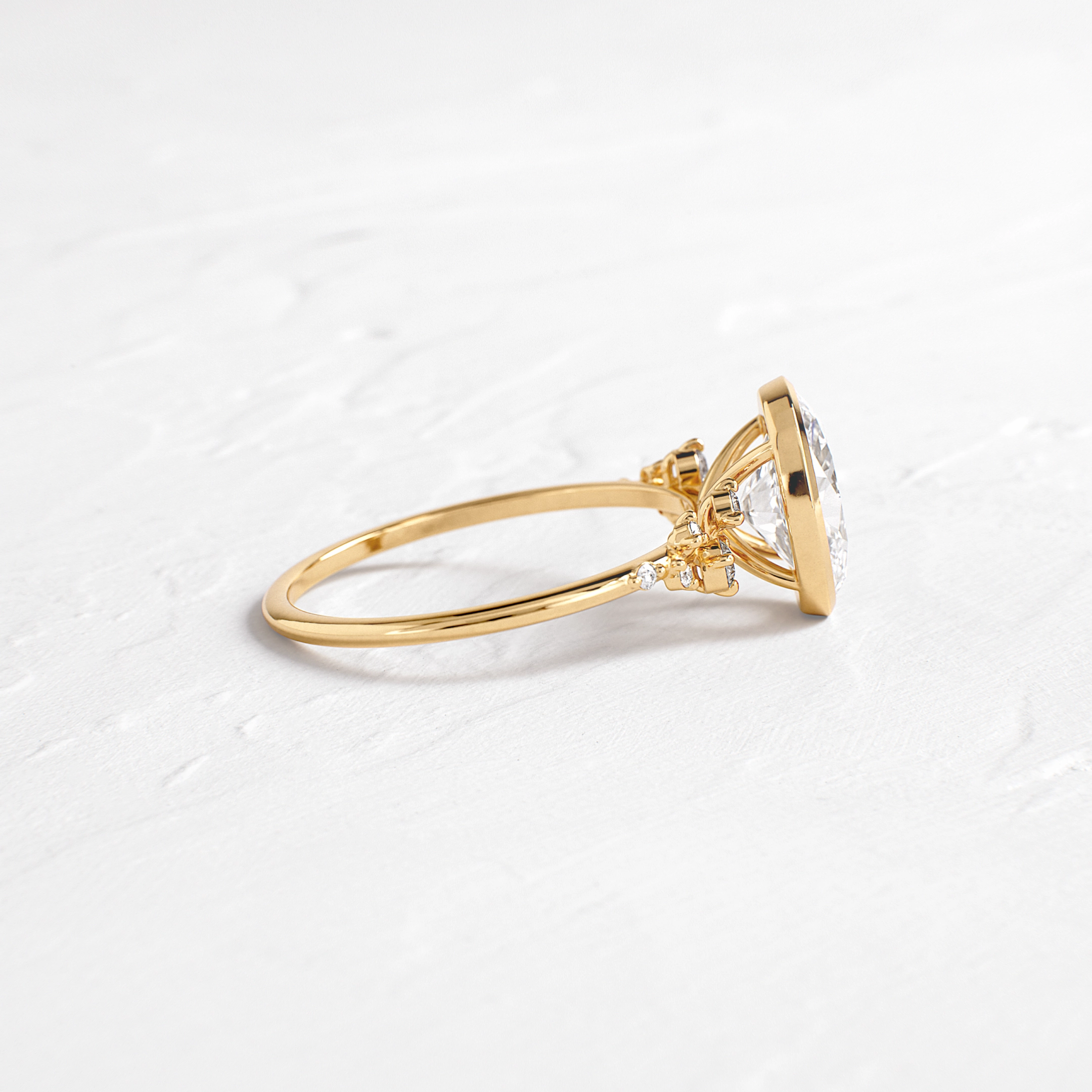 Bezel Snowdrift Ring, Oval Cut