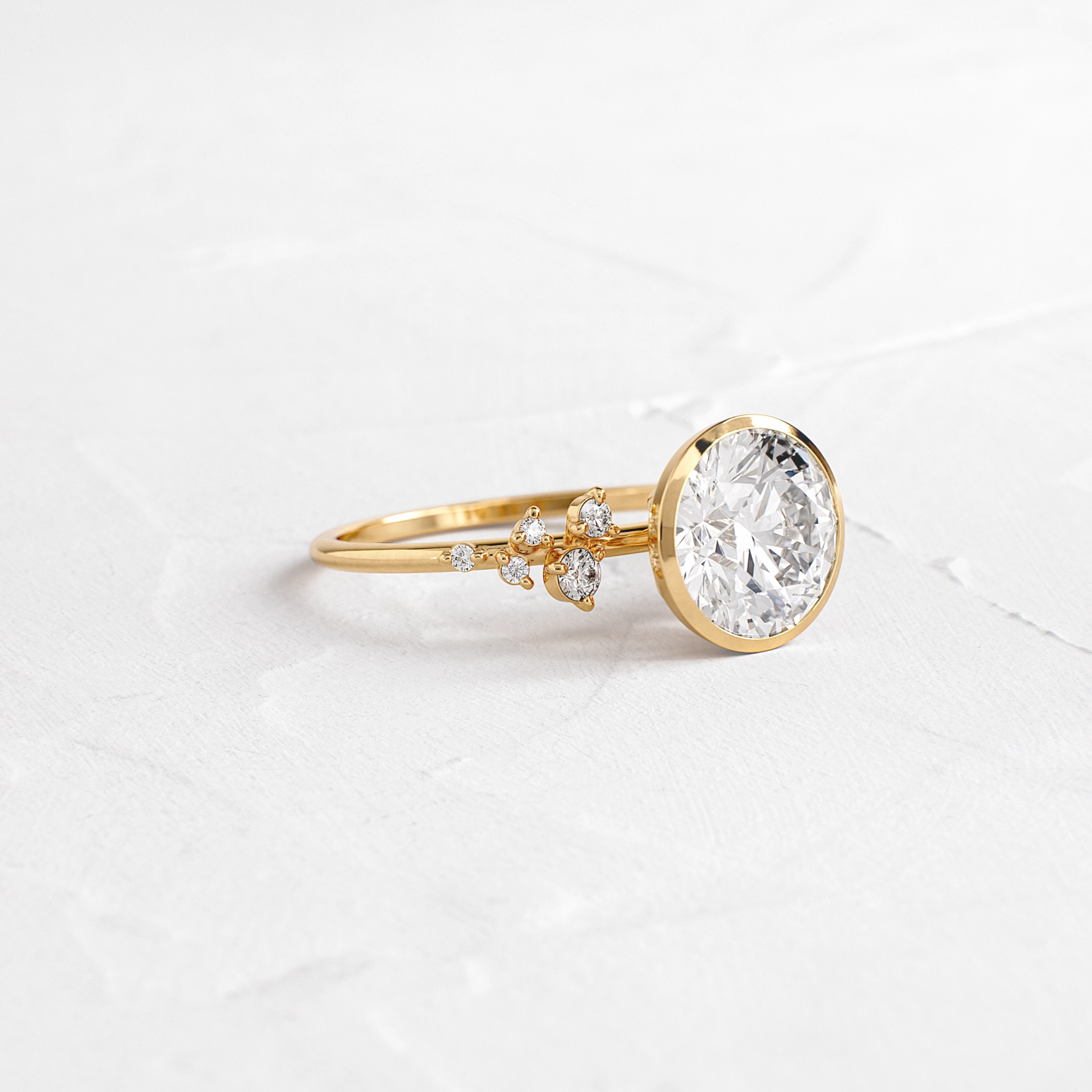 Bezel Snowdrift Ring, Round Cut