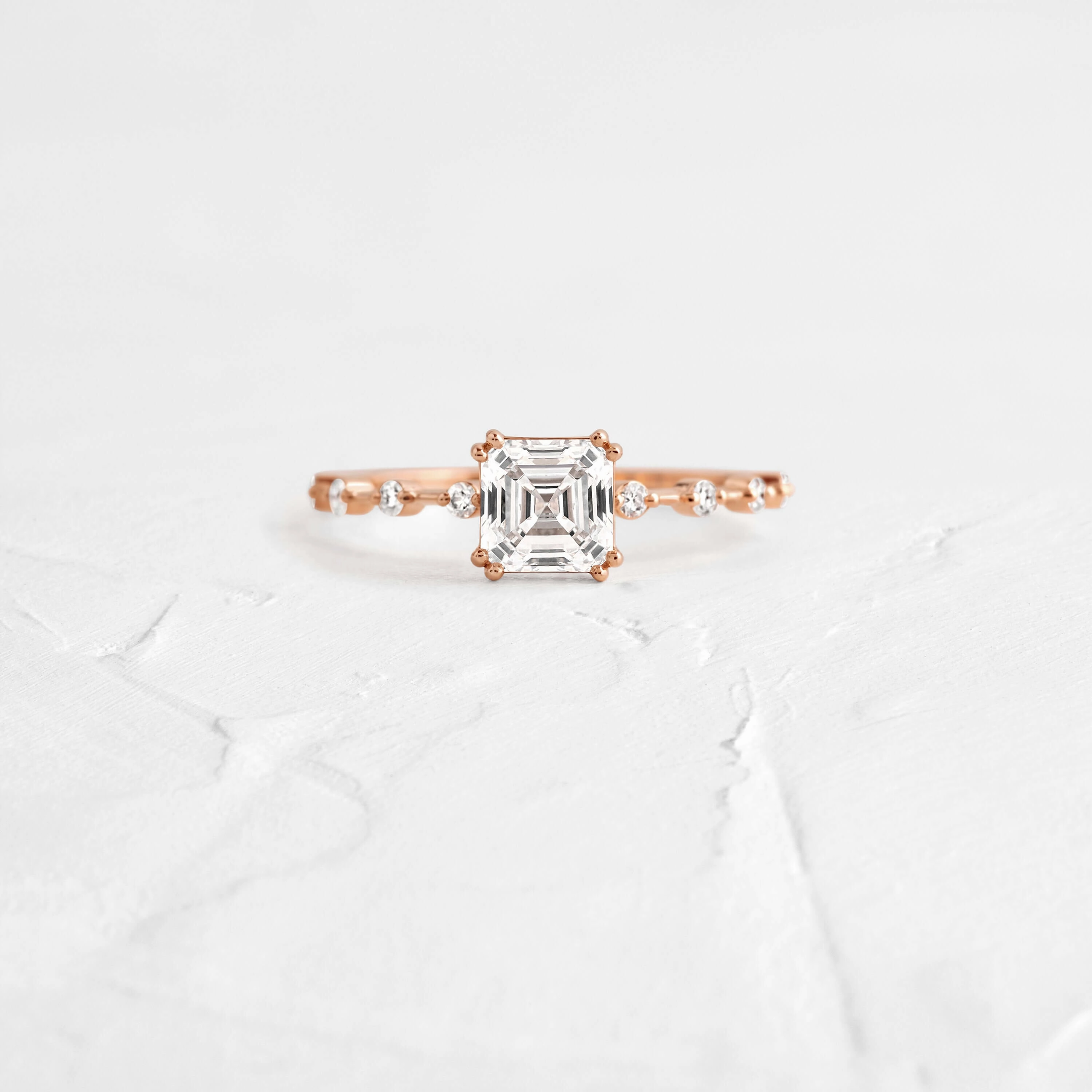 Distance Ring, Asscher Cut