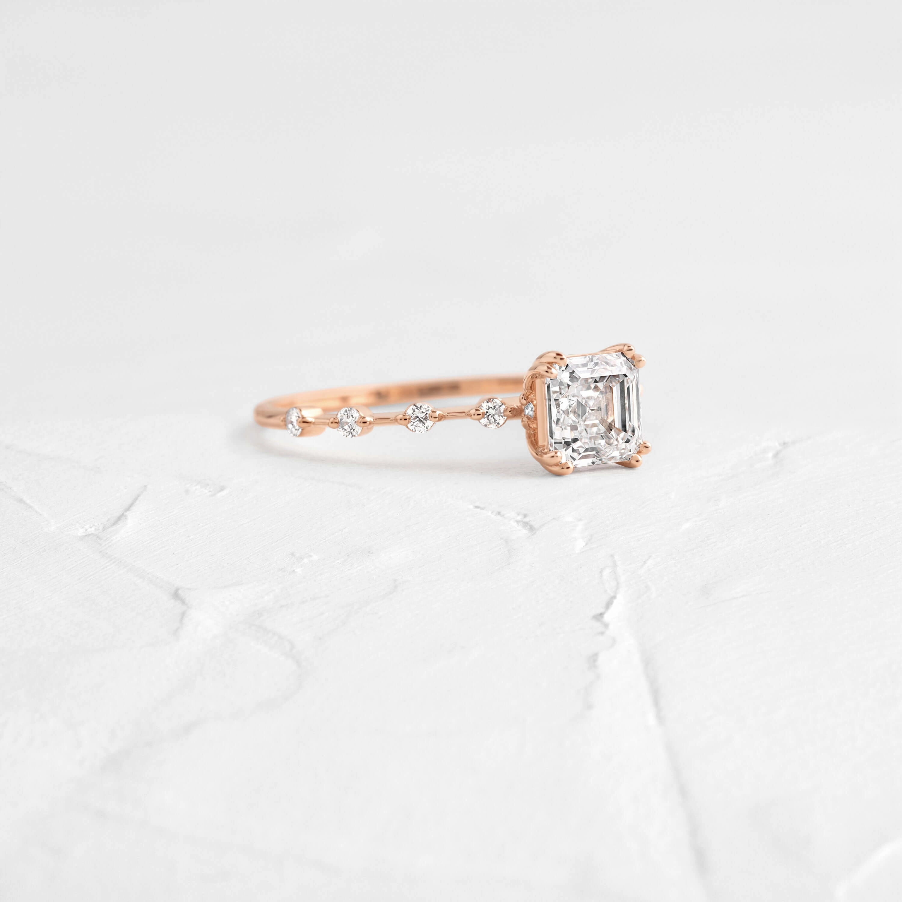 Distance Ring, Asscher Cut