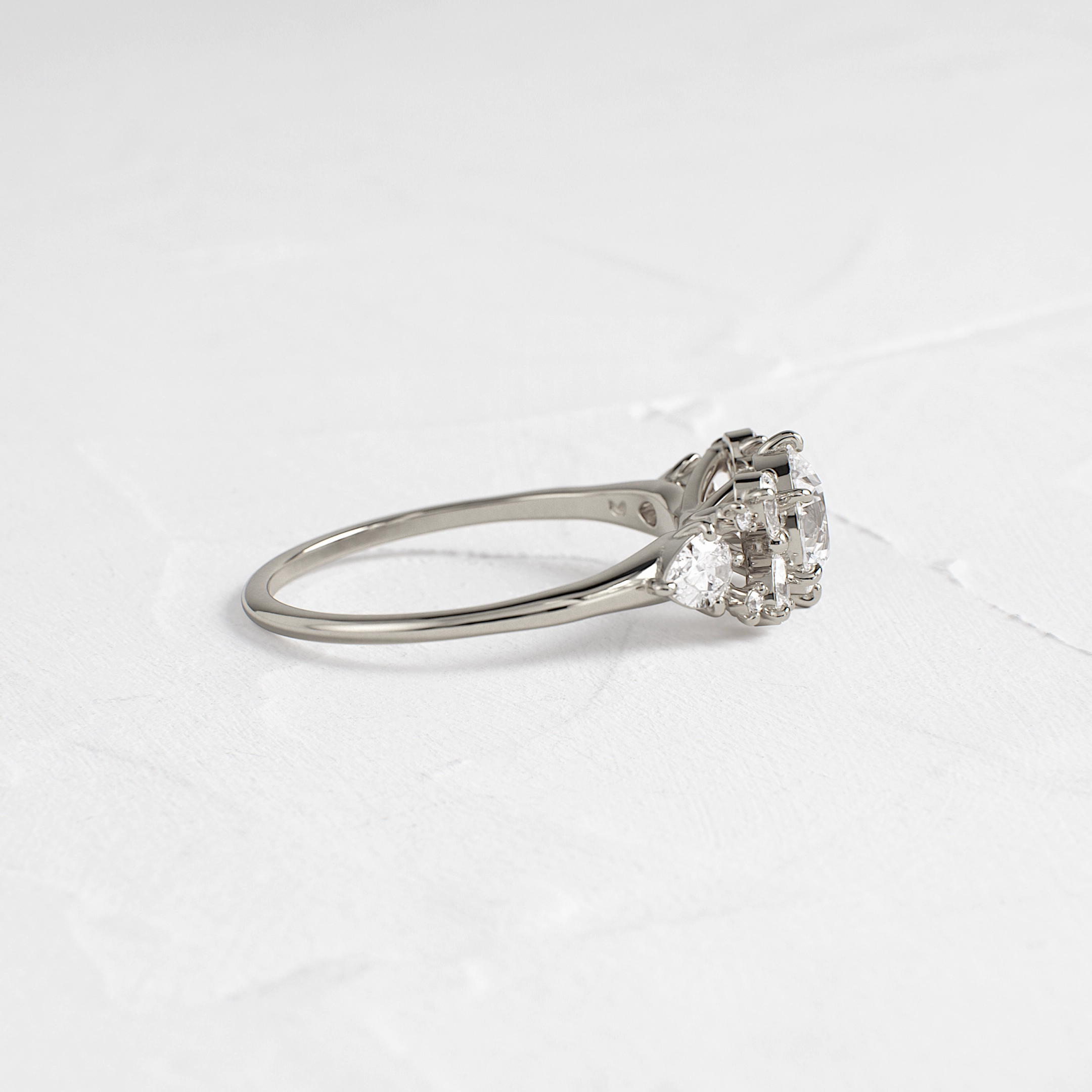 Early Morning Ring, Round Cut
