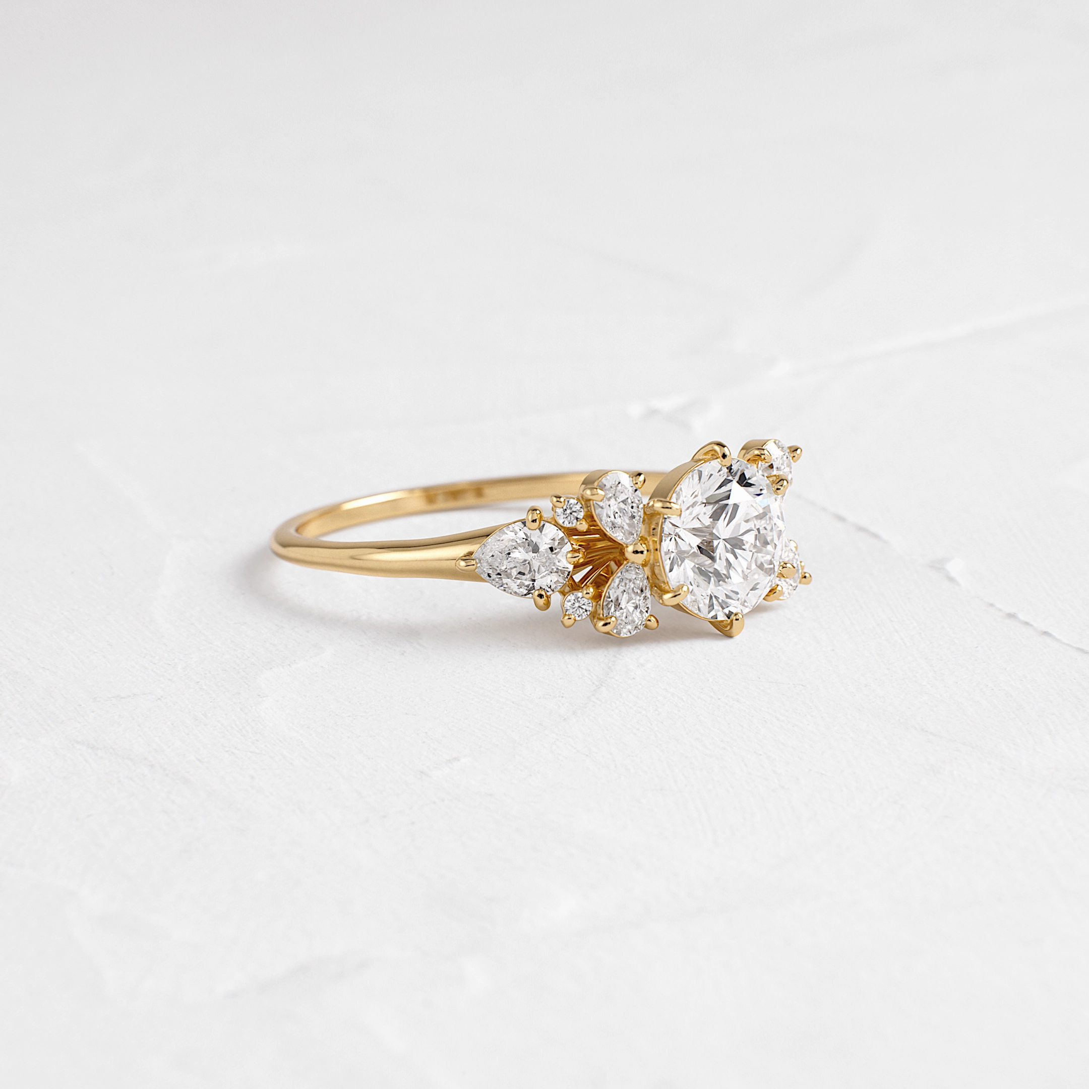 Early Morning Ring, Round Cut