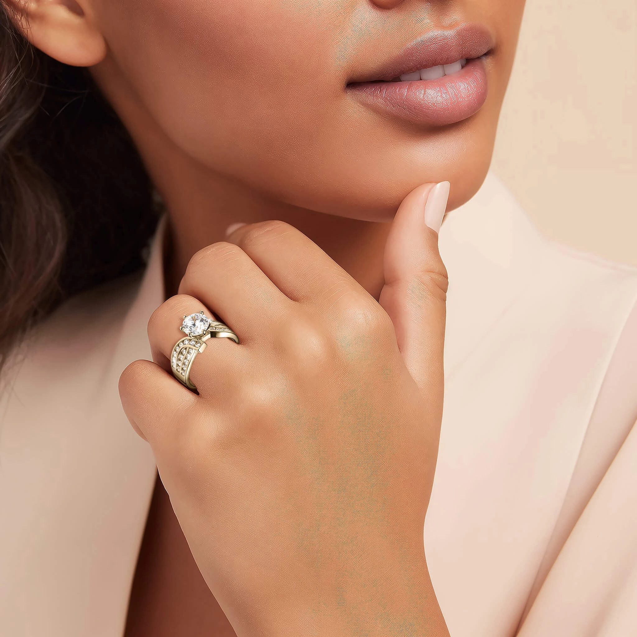 Gleaming Grace Ladies Ring