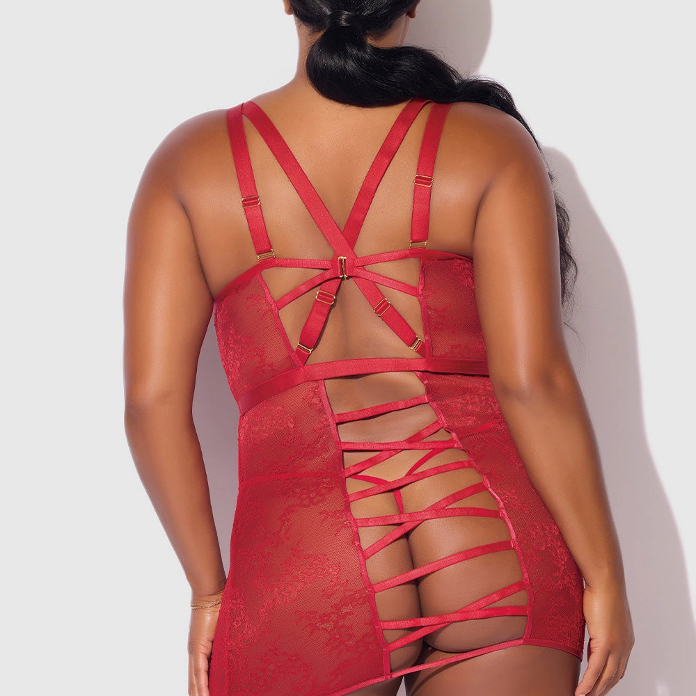 House of Desire Kiki Strappy Back Lace Chemise & G-String - Curvy